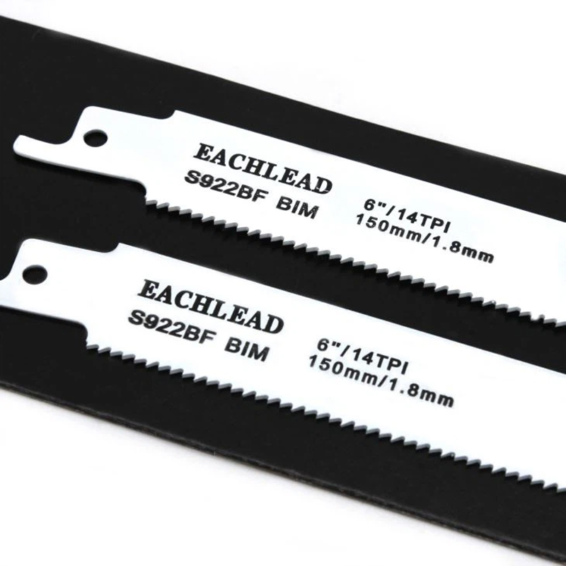 922BF Cutting Sheet Metal with Reciprocating Saw