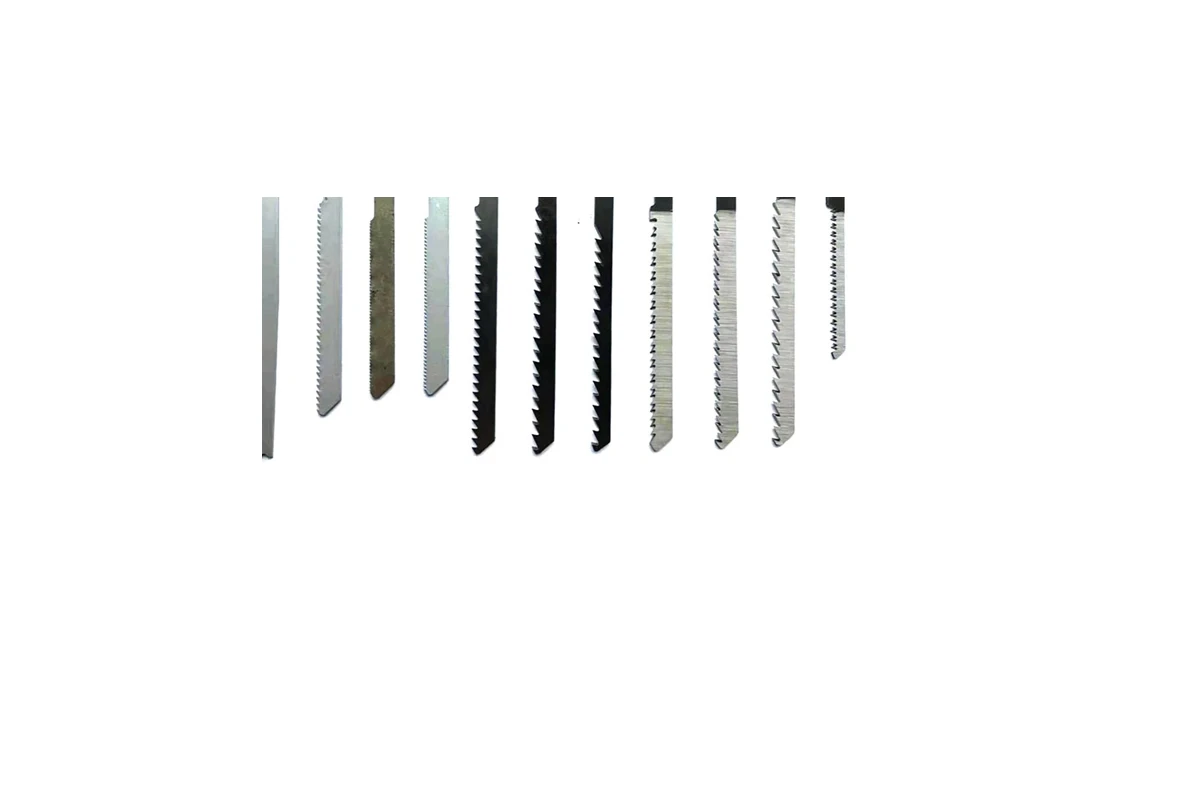 Jigsaw blade group for a documented half-bore inquiry