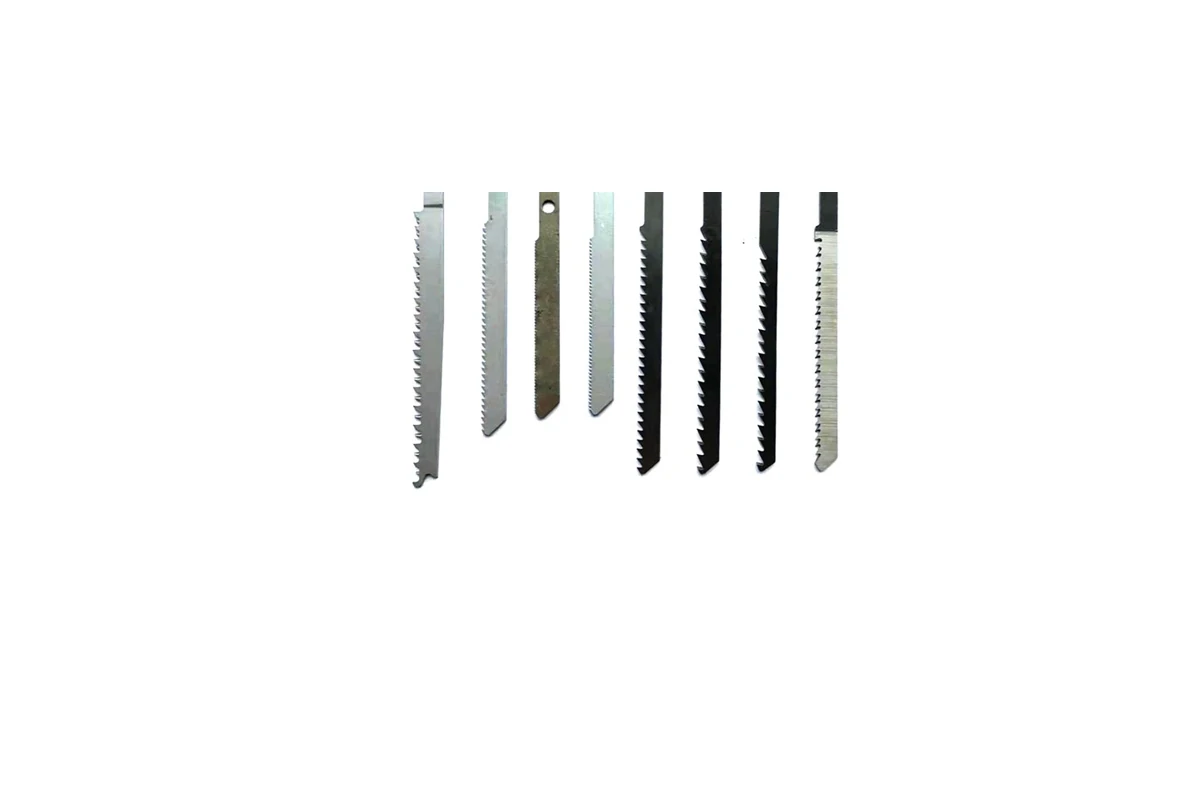 Jigsaw blade detail for controlled holder comparison
