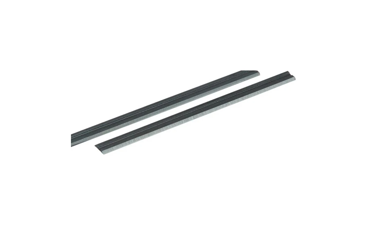 Planer knife pair for receiving and assortment review